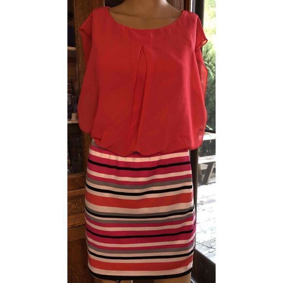 Speechless Coral Black White Striped Skirt Pleated Neckline Blocked Sleeve Small - Picture 1 of 7